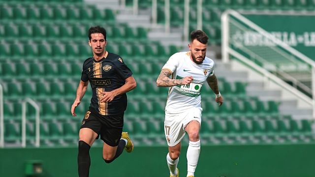 El Elche y el Intercity en un partido de pretemporada.