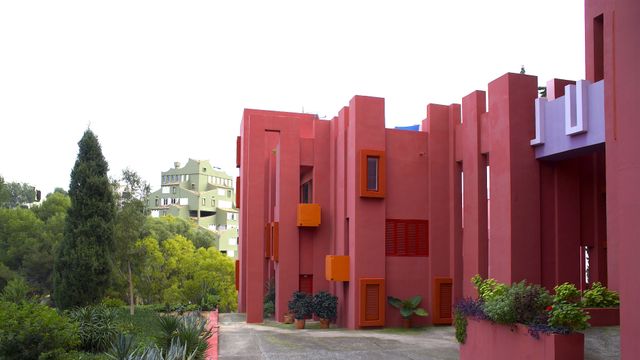 Correos aún tiene que decidir la imagen con que representará La Muralla Roja de Calpe en sellos.