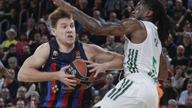 Rokas Jokubaitis y Paris Lee, en el Barcelona - Fenerbahce de la Euroliga 2022/2023