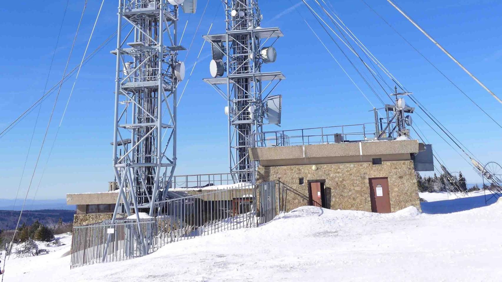 Torre de telecomunicaciones de telefonía móvil de Orange Group
