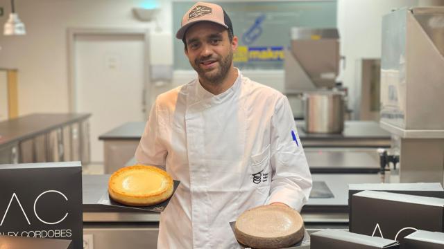 David Cordobés, uno de los dos hermanos que preparan las tartas de Álex Cordobés.