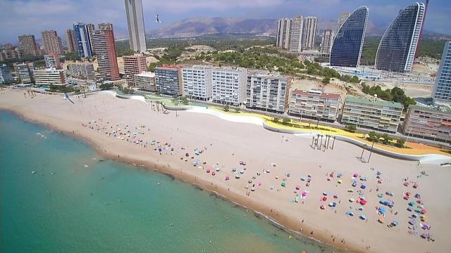 Benidorm, en una imagen de recurso, es el destino al que más cuesta recuperar los niveles de 2019.
