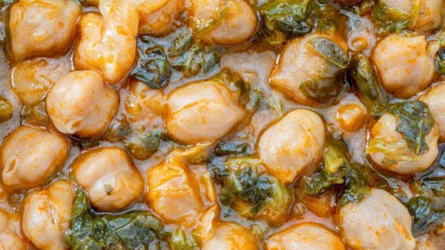 Este plato está delicioso y es muy económico y nutritivo.