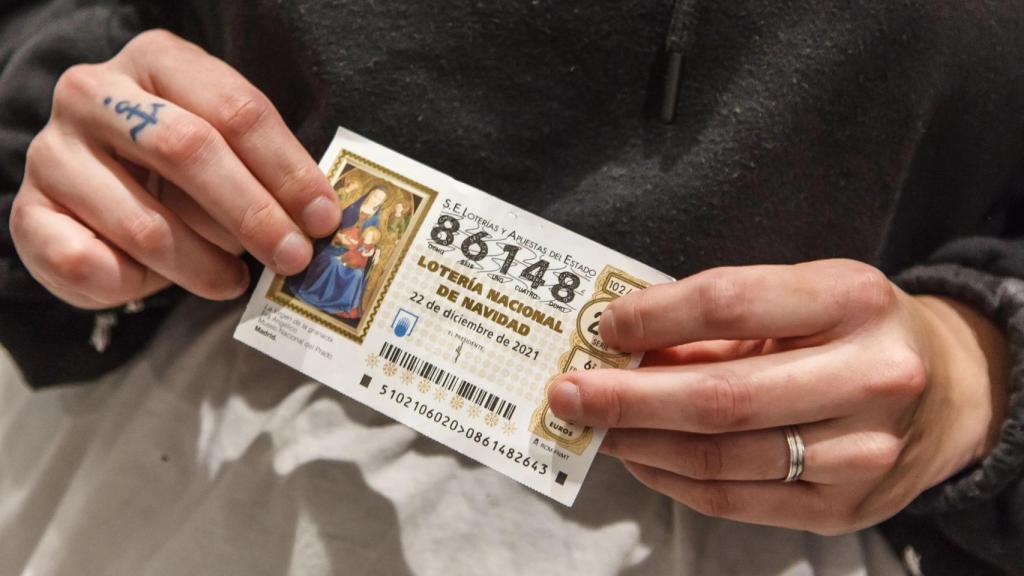 Un décimo de la Lotería Nacional