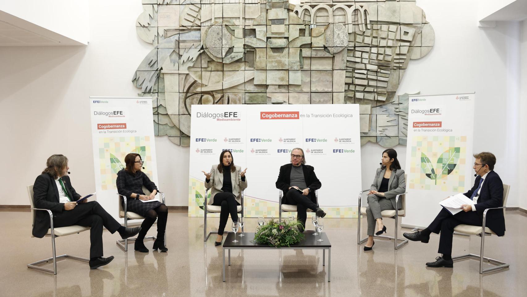 Los participantes en el foro de Diálogos EFE Medio Ambiente, este martes.