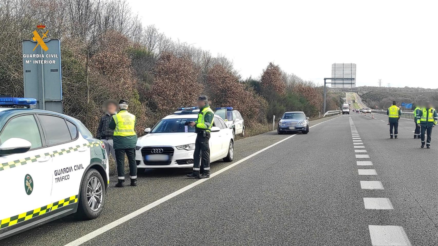 Control de la Guardia Civil de Tráfico de Zamora