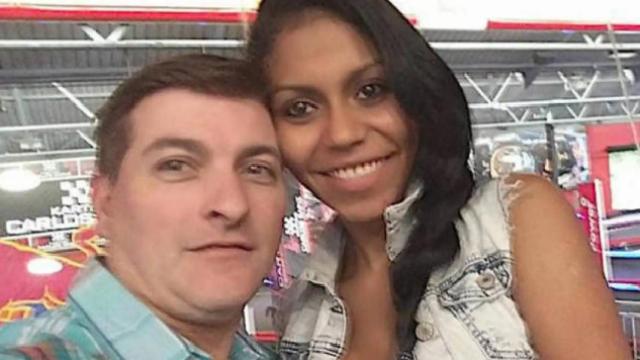 'El rey del cachopo' junto a su expareja asesinada Heidy.