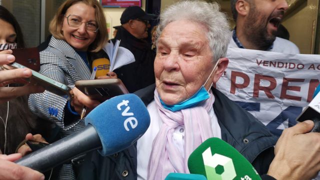 Unas de las afortunadas a las que les tocó el Gordo en A Coruña