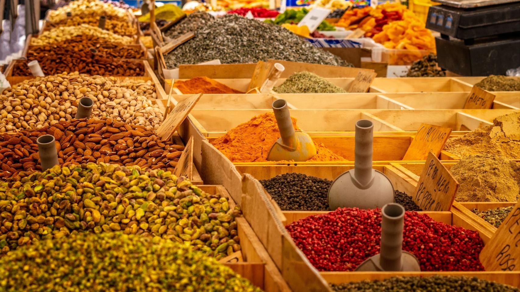 En la India es frecuente el uso de especias, entre ellas el polvo de mango.