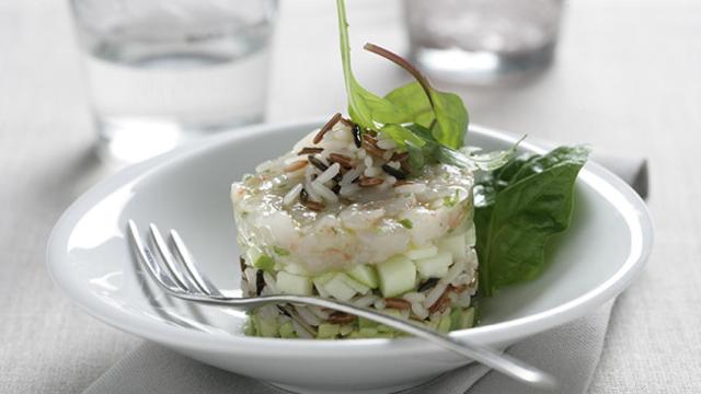 [BC Publicar 24/12] Timbal de arroz con tartar de gambas, la forma más elegante de presentar una ensalada