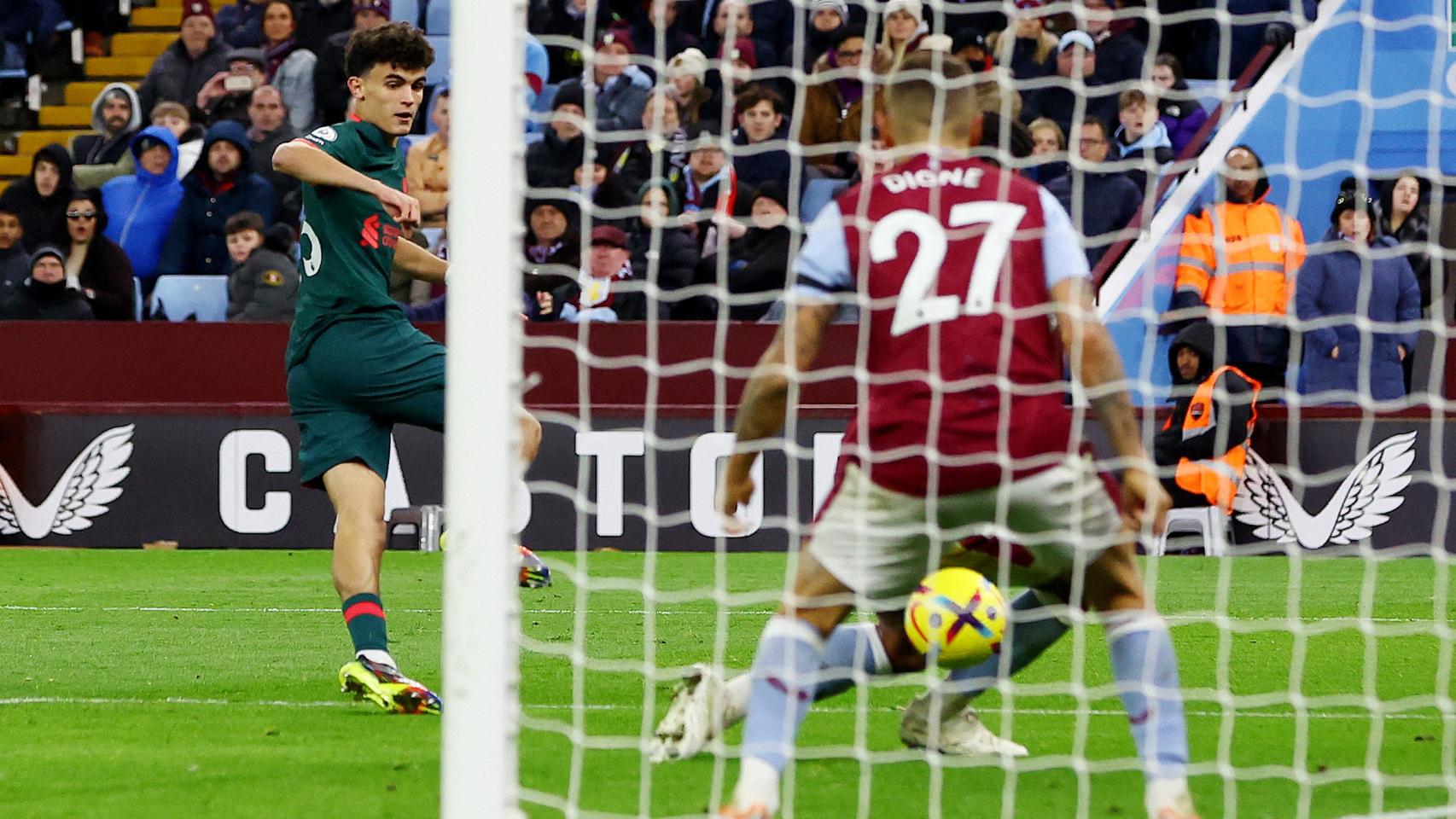 Stefan Bajcetic marca su primer gol con el Liverpool