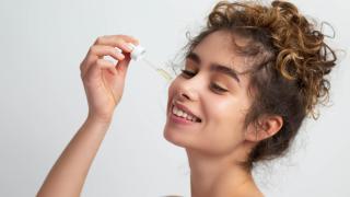 Bakuchiol: el ingrediente más deseado que sustituye al retinol