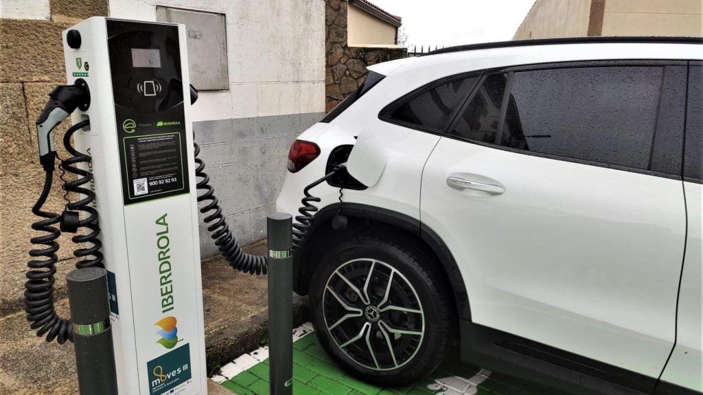 Punto de recarga de vehículos eléctricos.