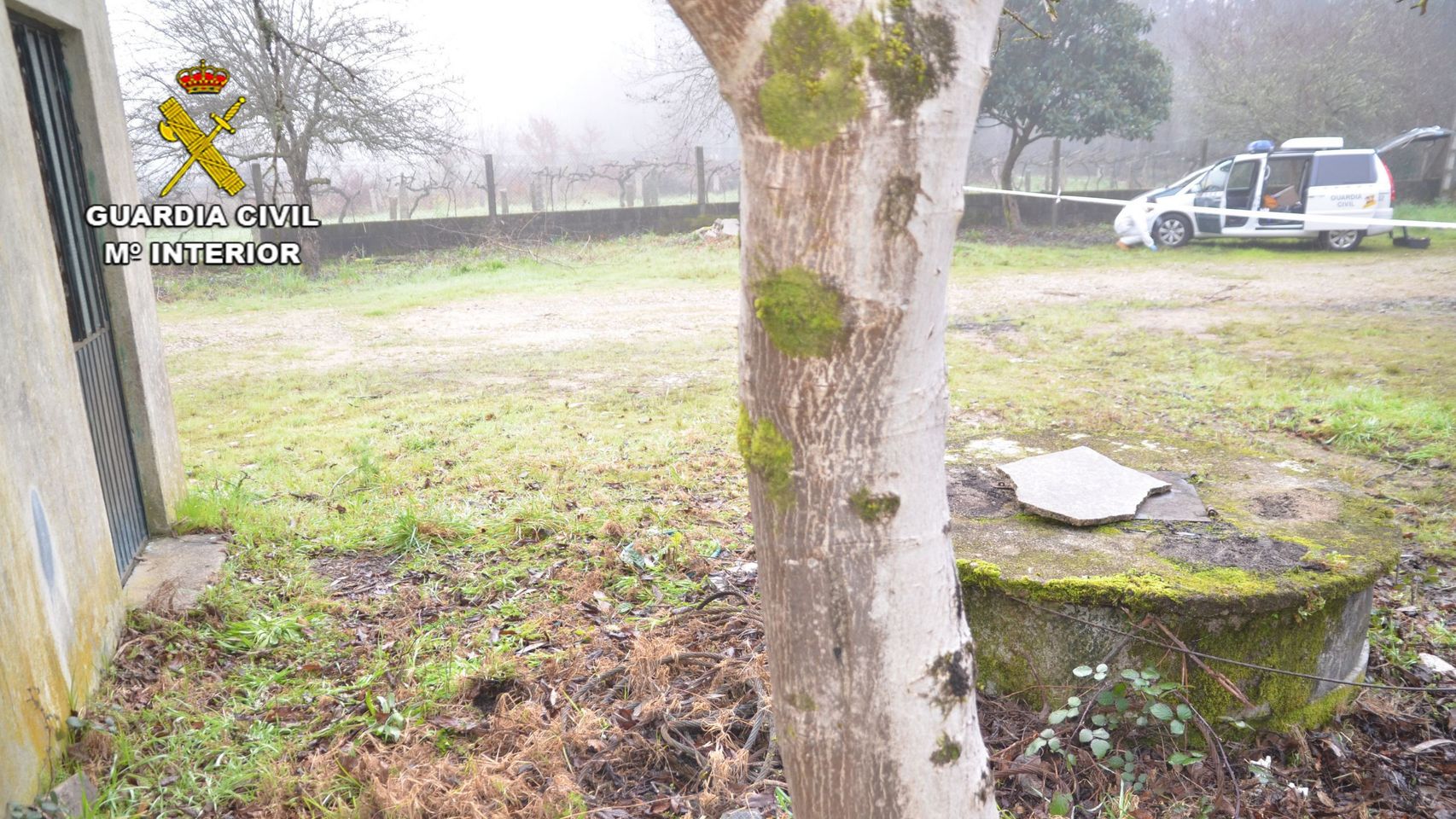 Pozo en el que se halló un cadáver en O Porriño (Pontevedra).