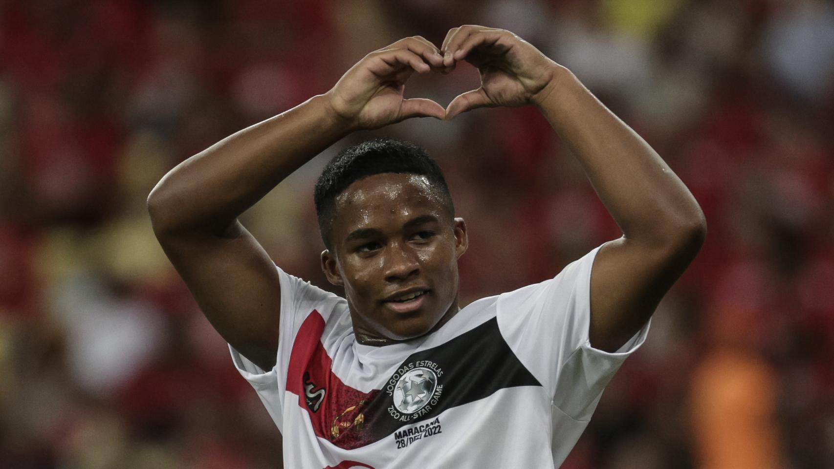 Endrick, durante un partido benéfico en Brasil