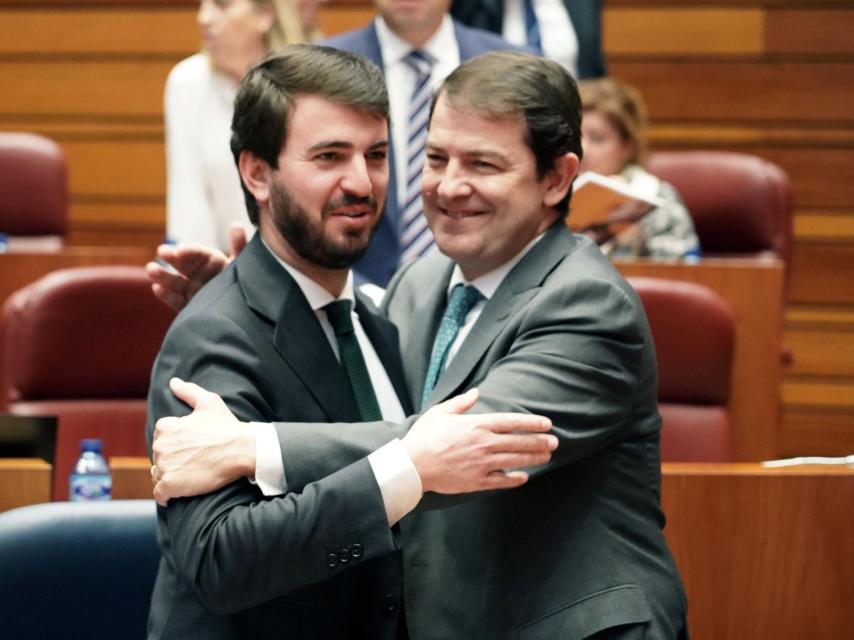 El vicepresidente de la Junta, Juan García-Gallardo, y el presidente, Alfonso Fernández Mañueco.