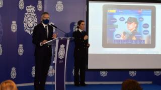 El ministro, en una presentación. en la Dirección General de la Policía Nacional.