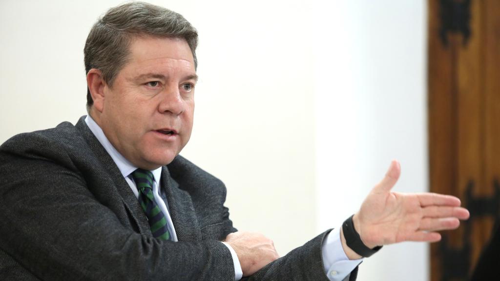 El presidente de Castilla-La Mancha, en su despacho.