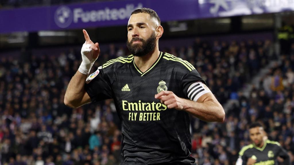 Karim Benzema, celebrando un gol con el Real Madrid en el último partido del año 2022