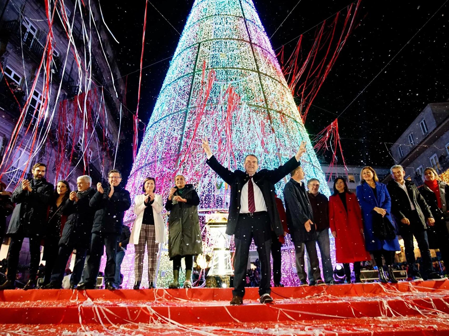 Abel Caballero, inaugurando la Navidad en noviembre.