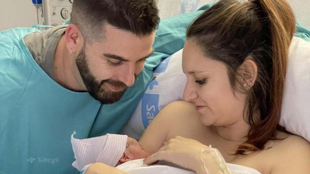 Logan, el primer niño nacido en Salamanca en 2023