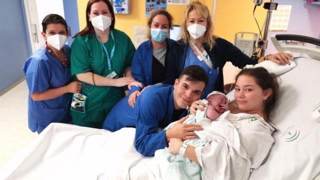 Aarón, primer bebé nacido en Málaga en 2023.