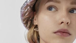 TOUS la marca de 'toda la vida' que arrasa entre las más jóvenes por su 'cambio de look'