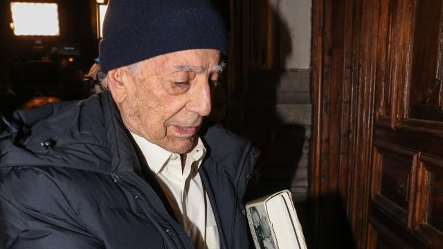 Mario Vargas Llosa tras su regreso de París.