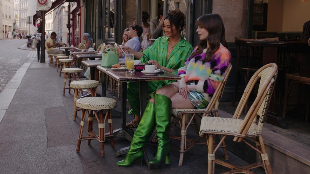 Fotograma de Emily in Paris (tercera temporada en Netflix).