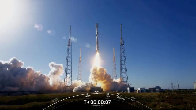 Despegue del Falcon 9 de SpaceX.