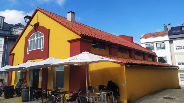 Mercado municipal de Ares.