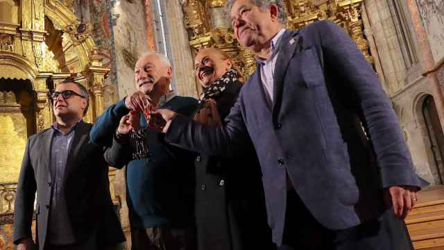 Cesión del Convento de Santa Clara a la Diputación de Pontevedra.