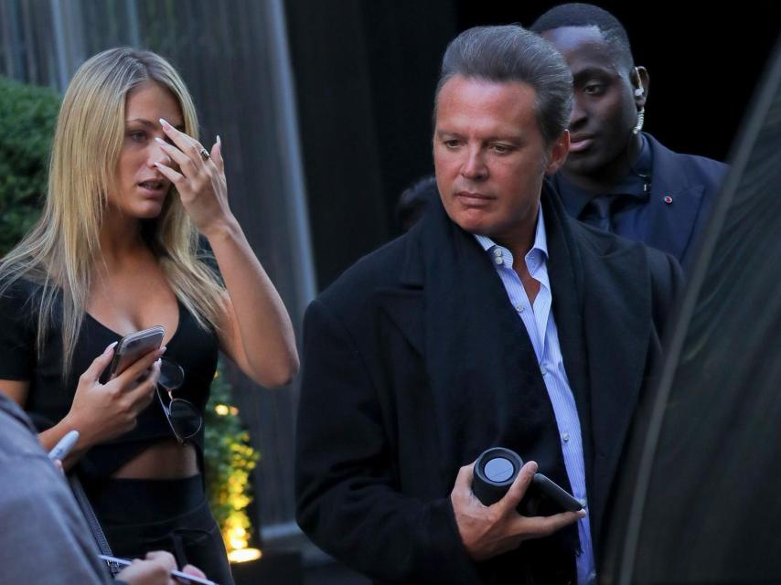Luis Miguel y Mollie Gould en Nueva York en 2018.