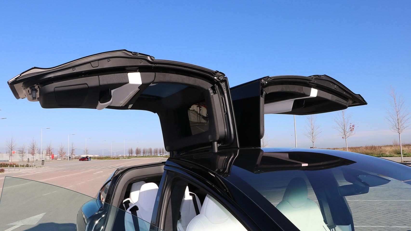 Tesla Model X Plaid