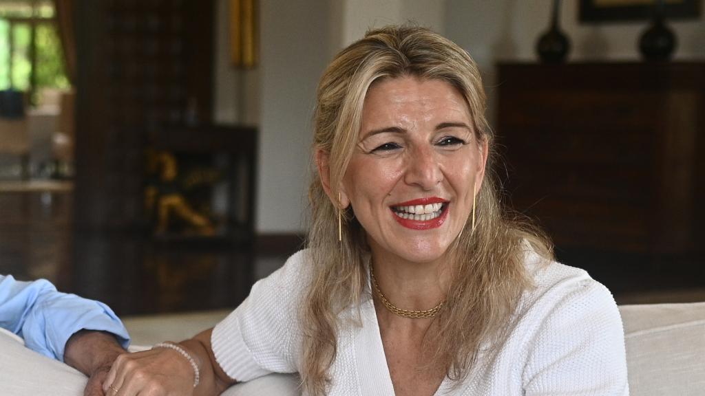 La vicepresidenta segunda del Gobierno y ministra de Trabajo y Economía Social de España, Yolanda Díaz, con el ministro de Trabajo de Brasil, Luiz Marinho.