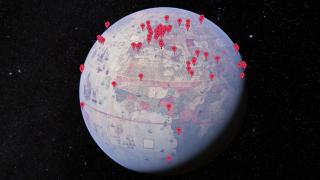 Globo terráqueo con el mapa de Rumsey sobre él.