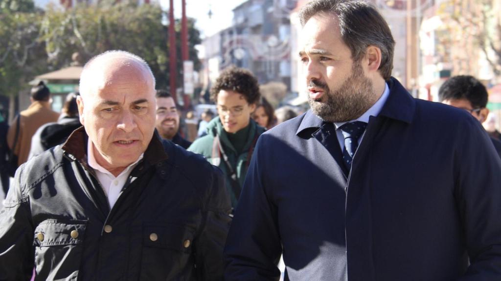 José Antonio Navarro (izquierda) y Paco Núñez (derecha) en Alcázar de San Juan.