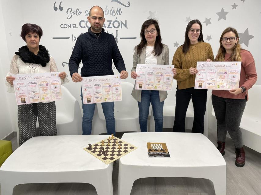 Presentación de la Agenda Joven para el mes de enero en Guijuelo.