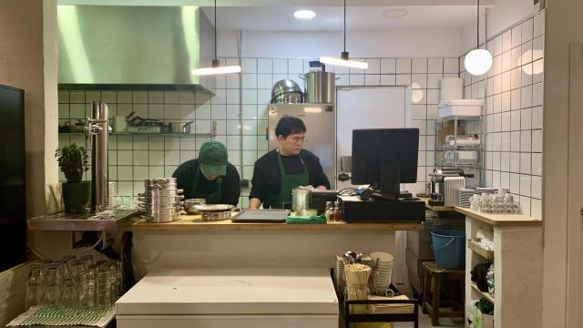 Quini, el sabroso y asequible coreano nuevo en el barrio madrileño de Delicias
