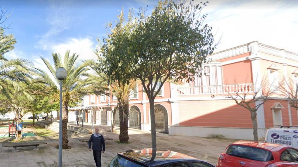 El palacete Balada, situado en la Plaza Joan de Borbó y valorado en 1,5 millones.