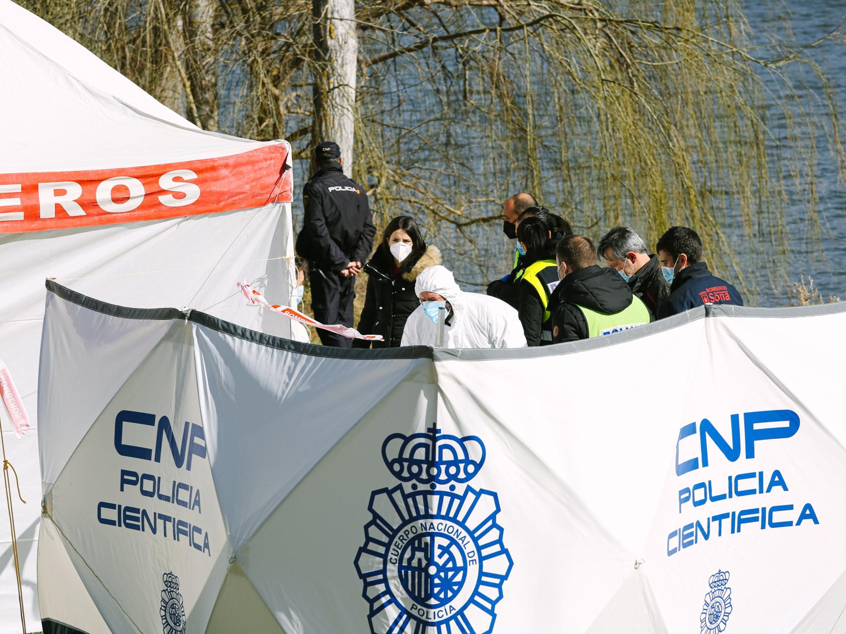 Imagen del rescate del cuerpo sin vida de un joven ahogado en el río Duero.
