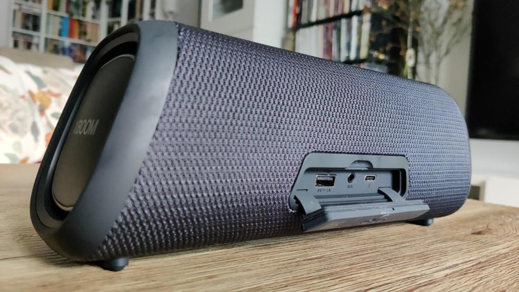 Las conexiones del LG XBOOM XG7