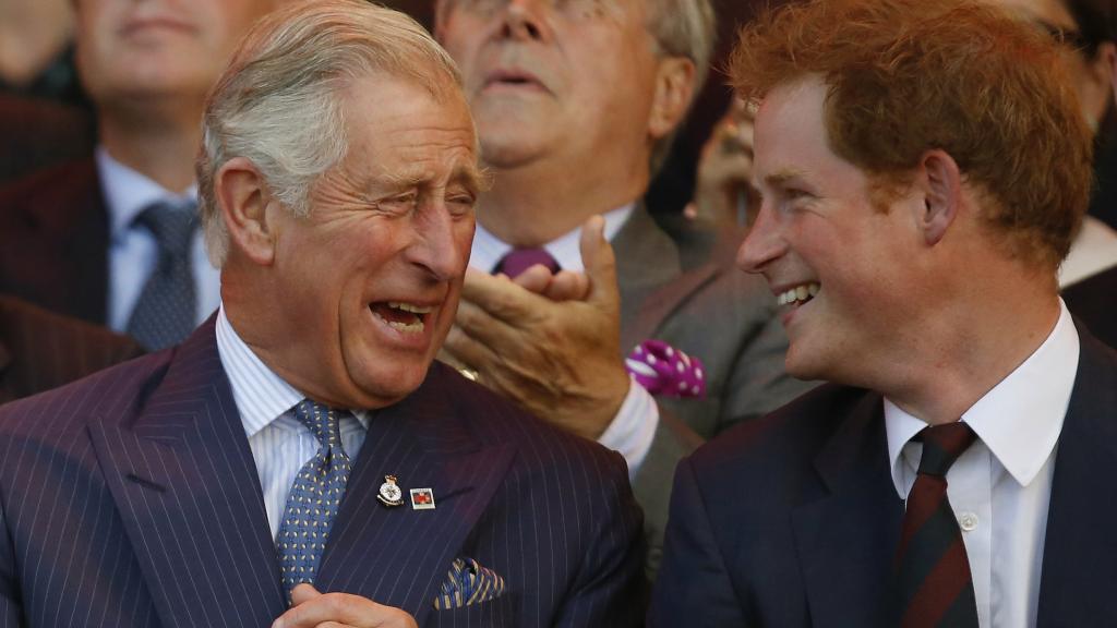 Padre e hijo se mostraron cercanos antes de que Harry abandonara la Corona.