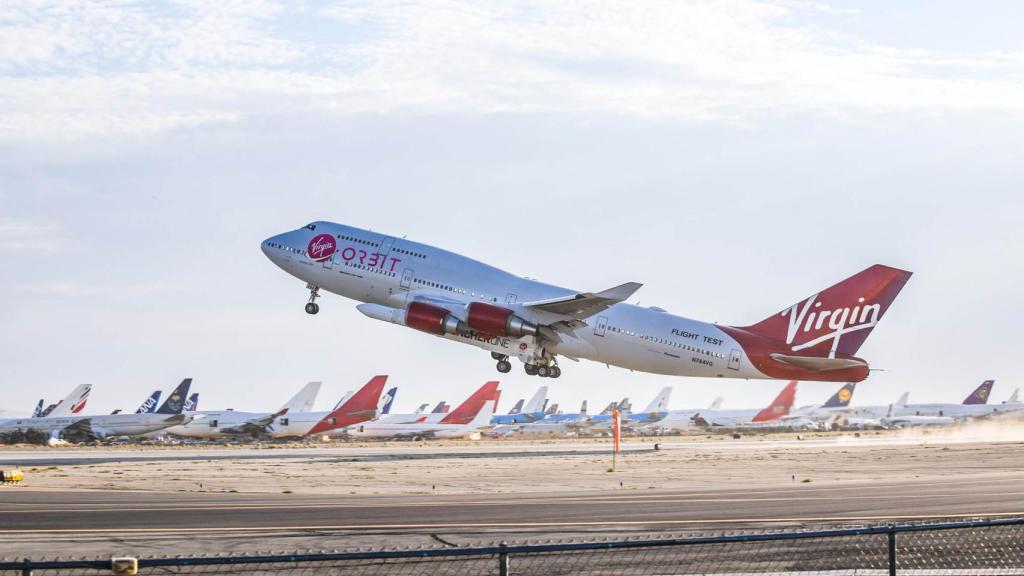 Avión de Virgin Orbit.