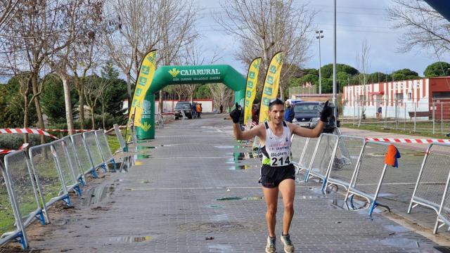 El ganador del Cross de Reyes en Tordesillas
