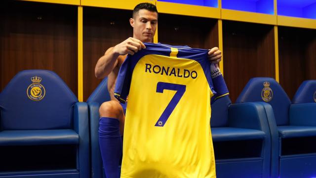 Cristiano Ronaldo con la camiseta del Al Nassr.
