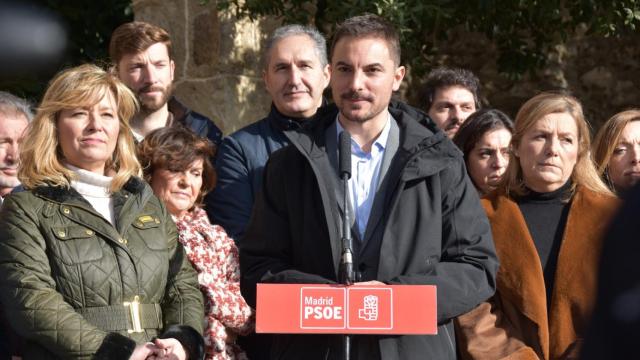 Carmen Calvo junto a Juan Lobato en El Atazar este lunes, 9 de enero.