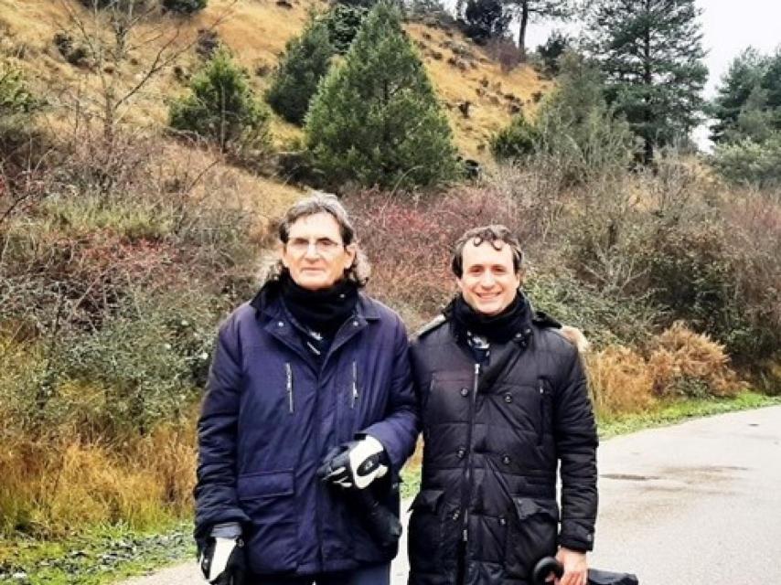 Paseando con su padre por Huerta de Rey. “Ercilio Vidriales”, se anunciaba como novillero y ahora de pintor