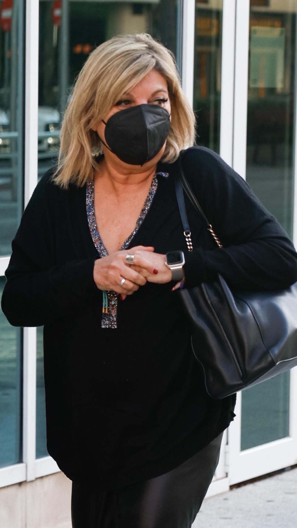 Terelu Campos llegando al hospital La Luz, este martes 10 de enero de 2023.