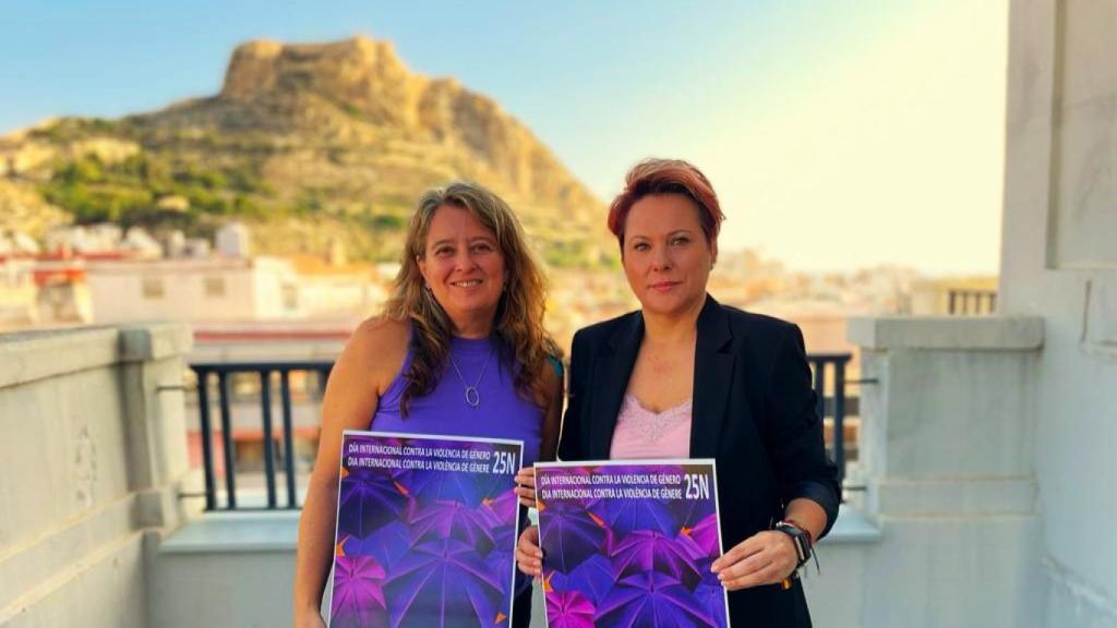 María Conejero, derecha, en la presentación de la última campaña del 25N.